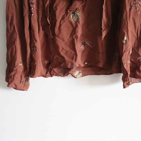 Little Moon Aritzia Ruffled V-Neck Sheer Lrg Floral Cinched Tie Front Blouse - Picture 9 of 12